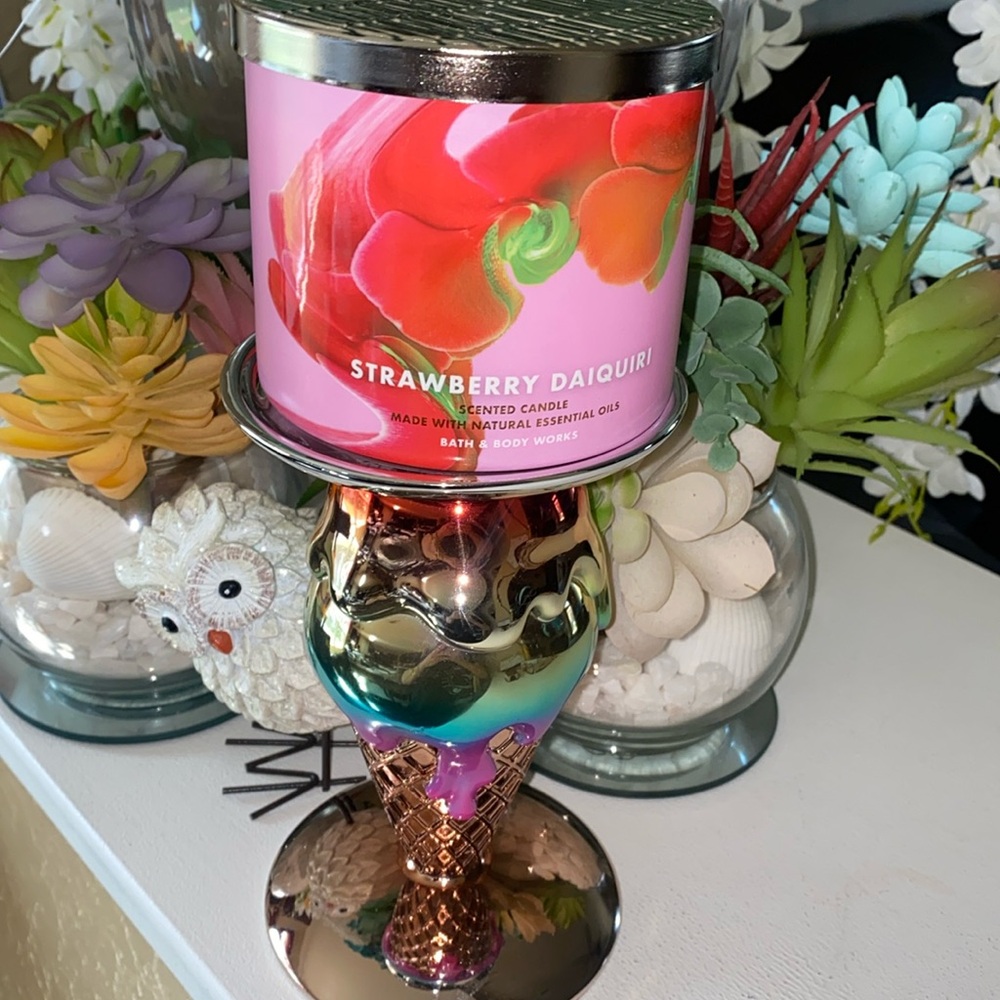 Bath and Bodyworks Three Wick Candle Holder Ice Cream Cone Super cute